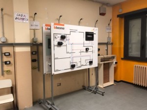 Laboratori elettro-elettronici